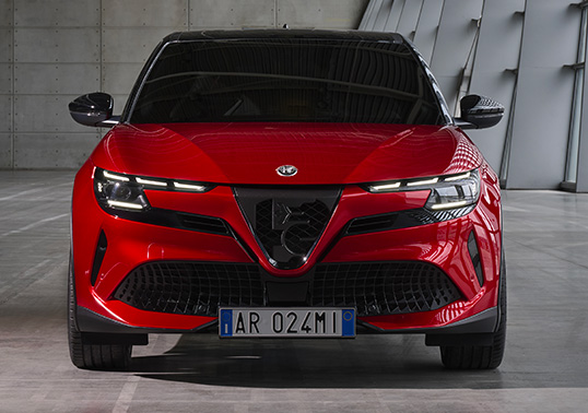 Alfa Romeo Junior Elettrica Vedno eleganten