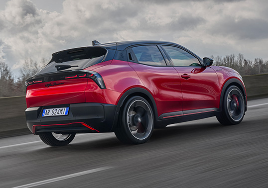 Alfa Romeo Junior Elettrica Čista strast na cesti
