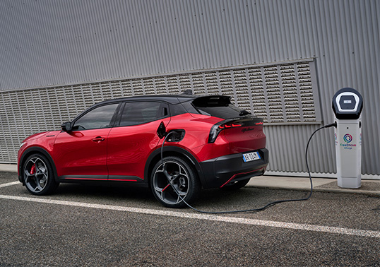 Alfa Romeo Junior Elettrica Iskalnik polnilnih postaj