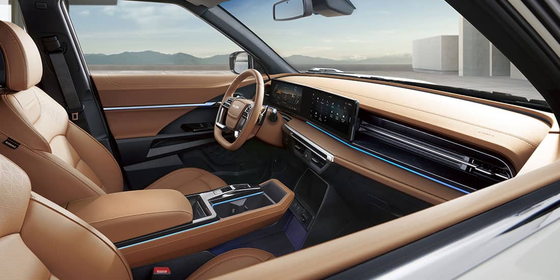 KGM Novi Torres hibrid notranjost