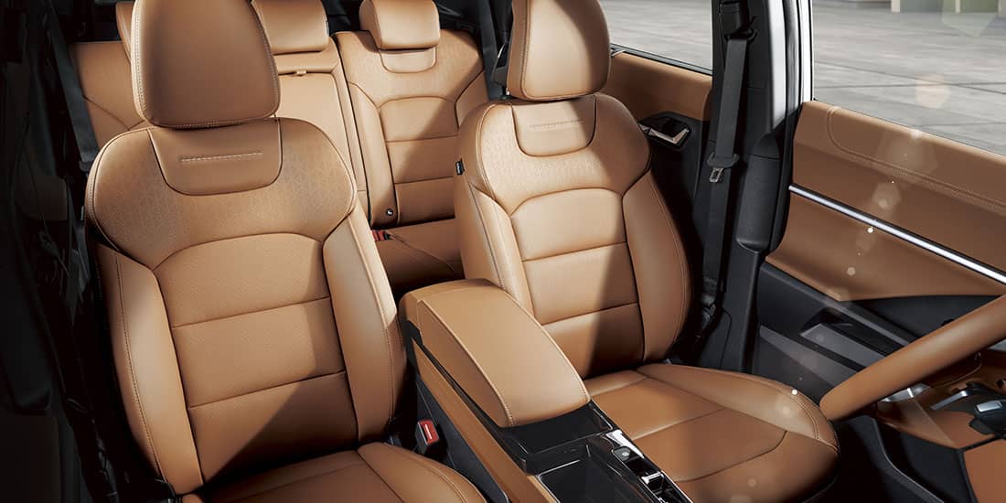 KGM Novi Torres hibrid notranjost